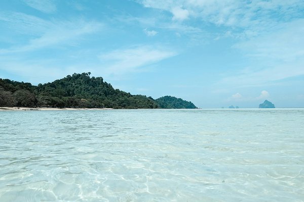 Comment découvrir les traditions des habitants de l'île de Pâques?